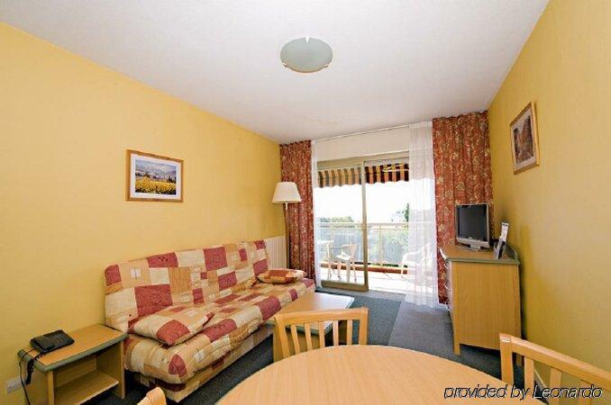 Les Genevriers Apartment Cannes Bilik gambar